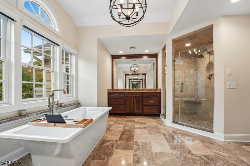 6 Combs Hollow Rd