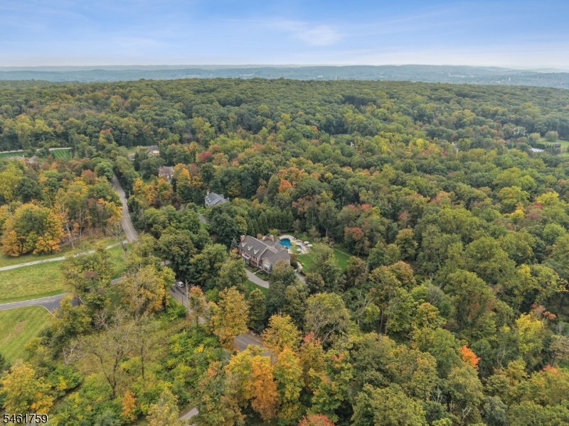 6 Combs Hollow Rd