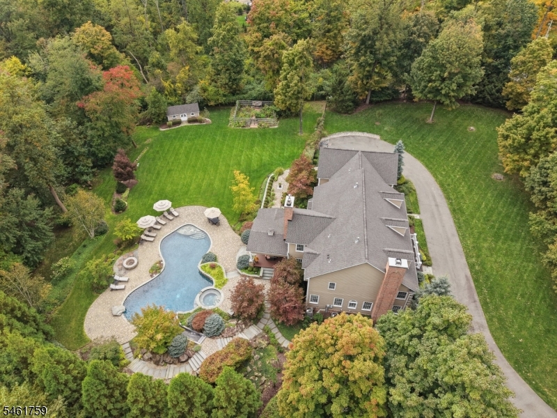 6 Combs Hollow Rd