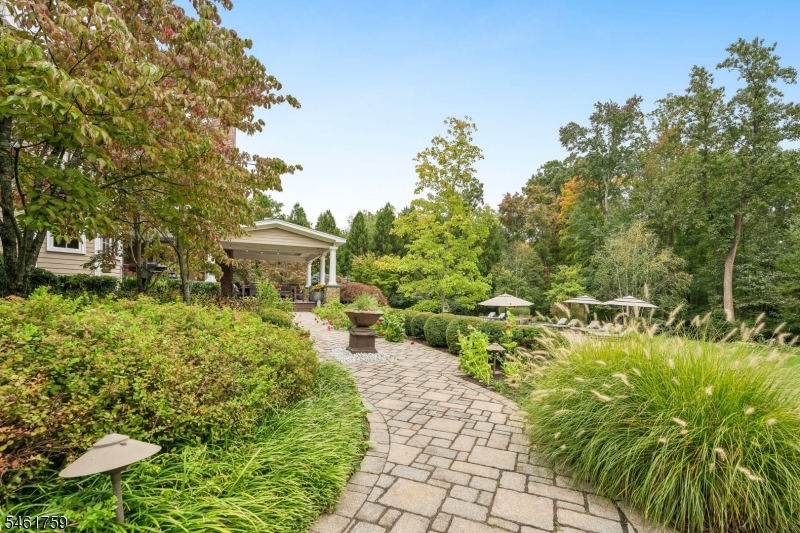 6 Combs Hollow Rd