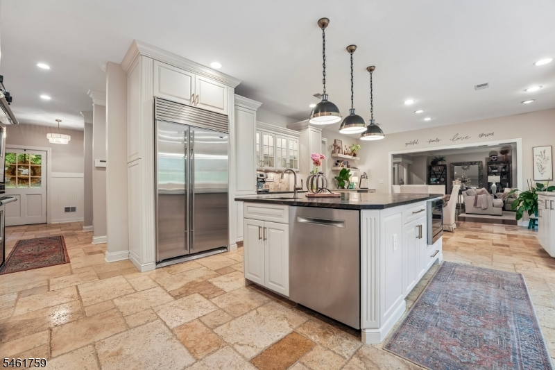 6 Combs Hollow Rd