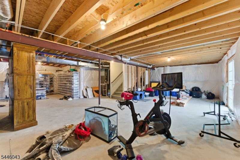 22 Oakwood Blvd