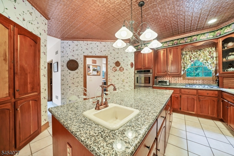 137 Lanning Rd