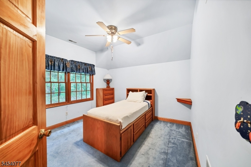 137 Lanning Rd