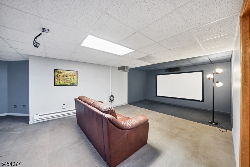 137 Lanning Rd