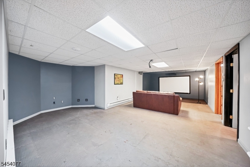 137 Lanning Rd
