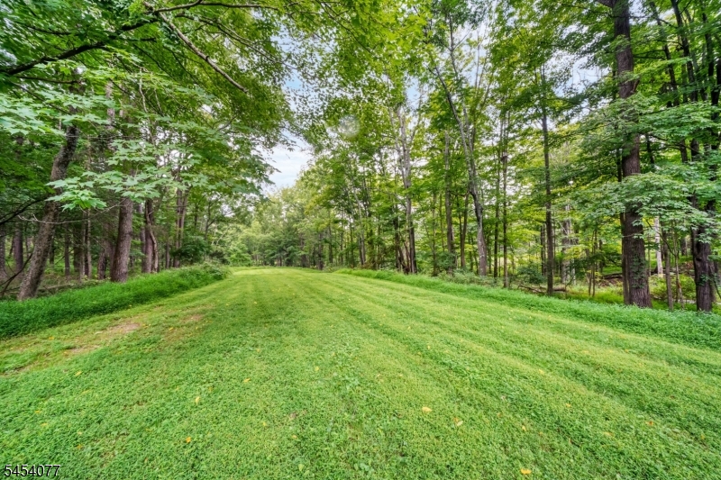 137 Lanning Rd