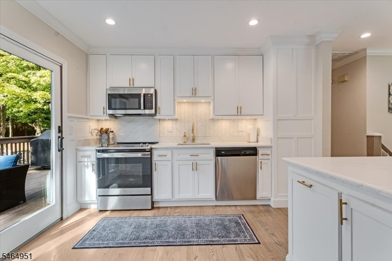 108 Valley View Trl