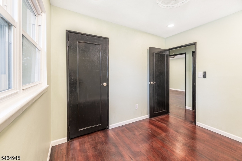 7 Fox Hill Dr