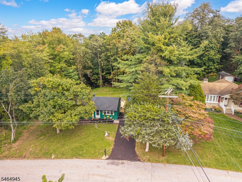7 Fox Hill Dr