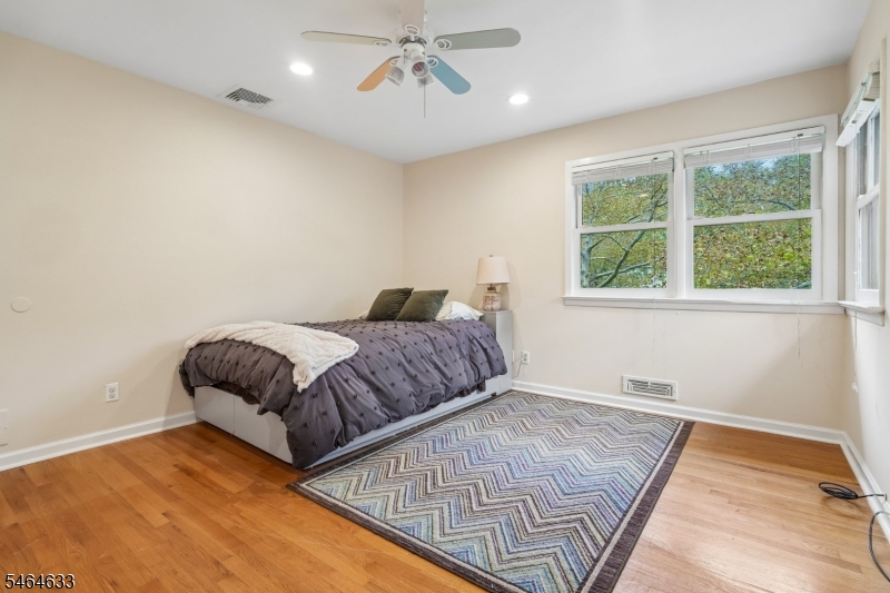 91 Ridge Dr