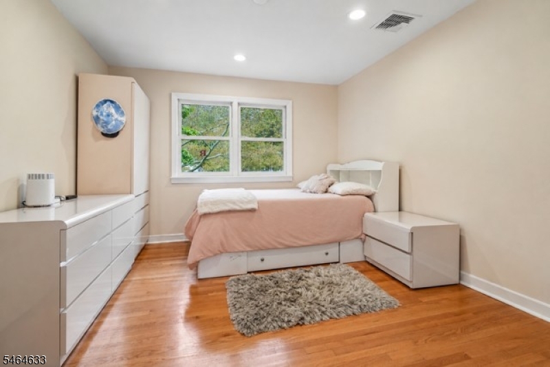 91 Ridge Dr