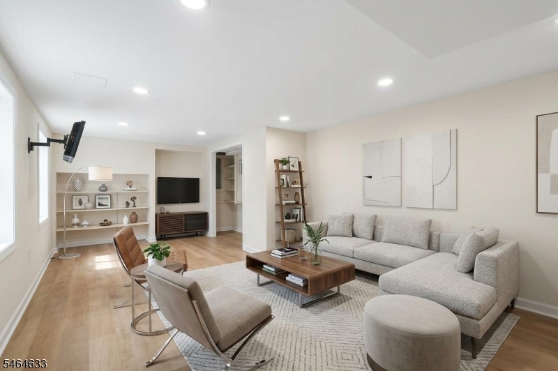 91 Ridge Dr
