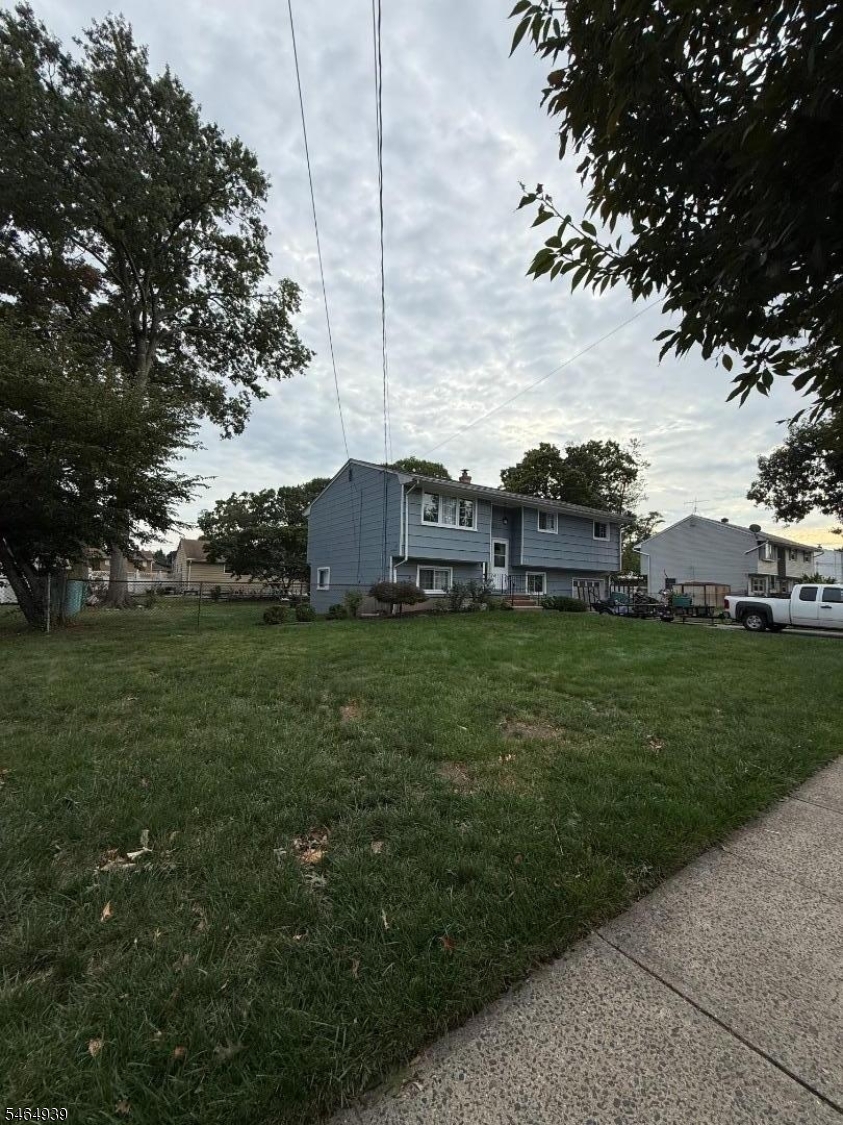 53 Curtis Ave
