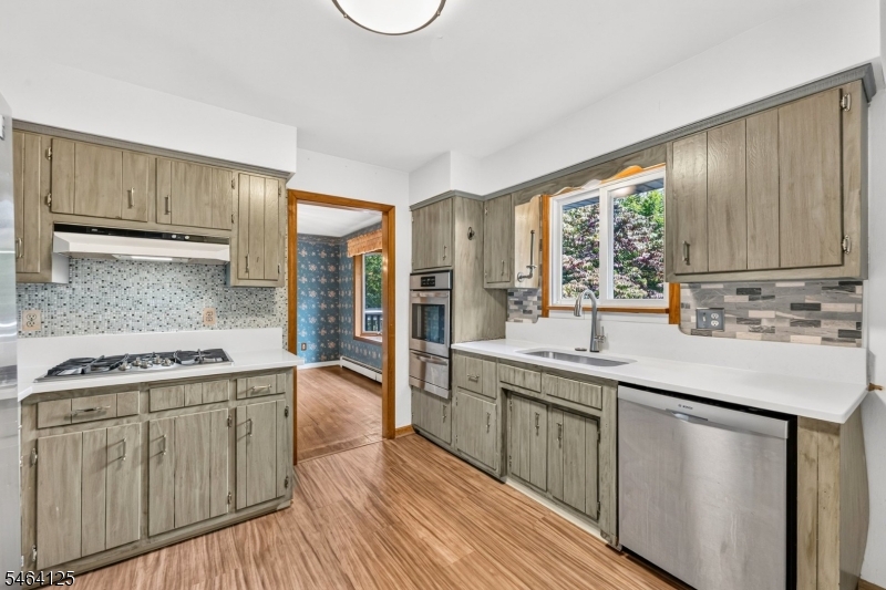 25 Starview Dr