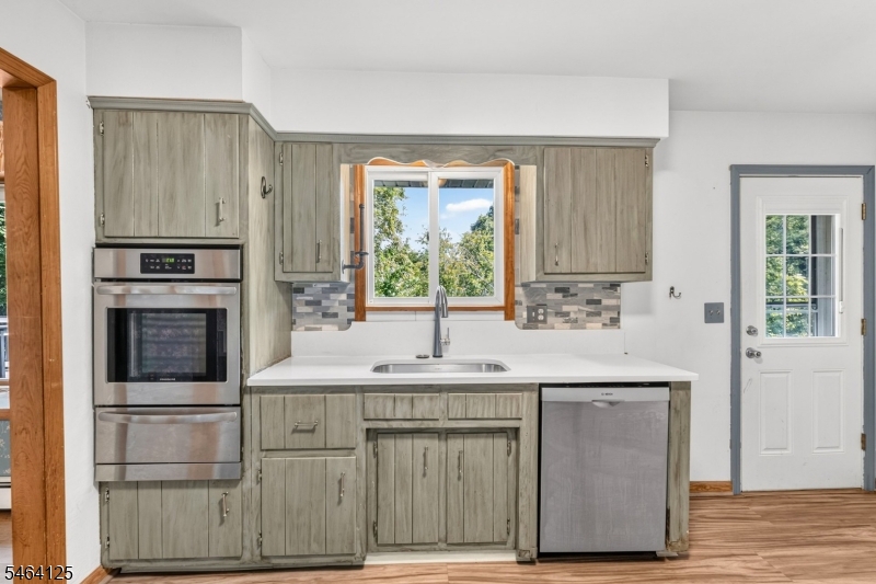 25 Starview Dr