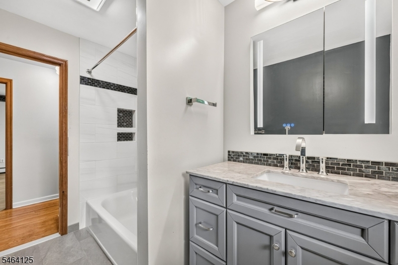 25 Starview Dr