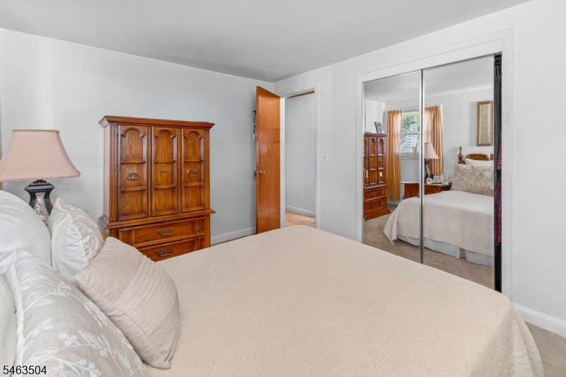 257 Hamilton Rd