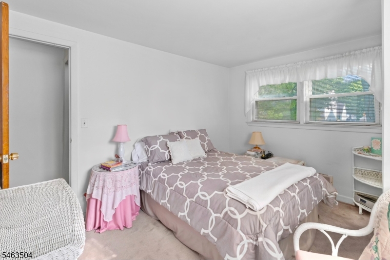 257 Hamilton Rd