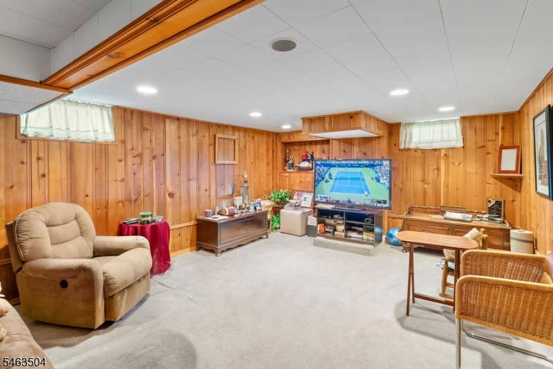 257 Hamilton Rd