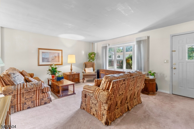 257 Hamilton Rd