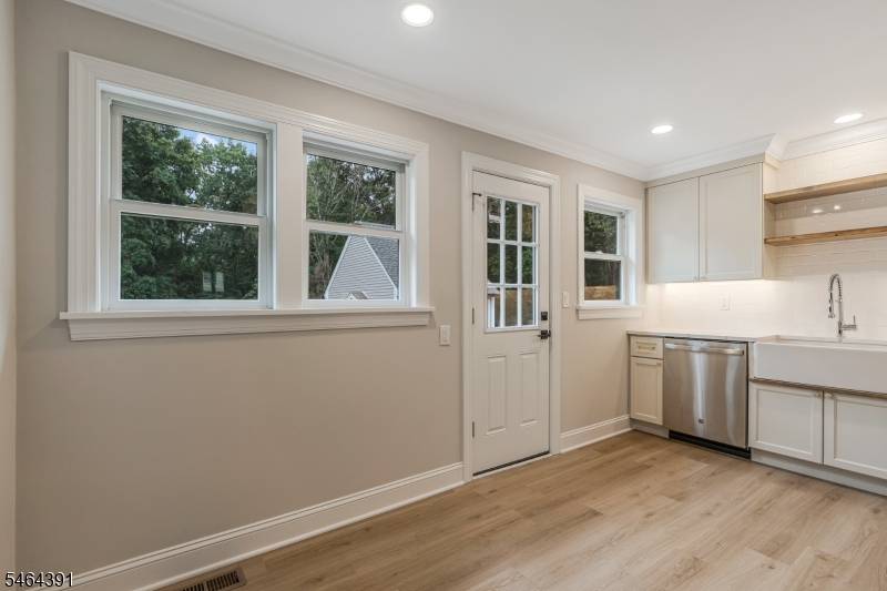 149 W. Golf Ave