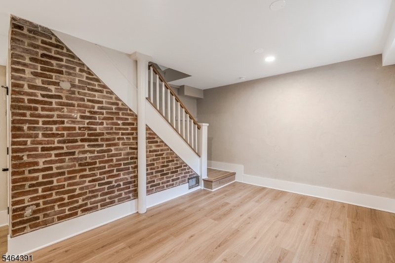 149 W. Golf Ave