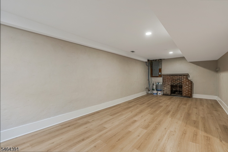 149 W. Golf Ave
