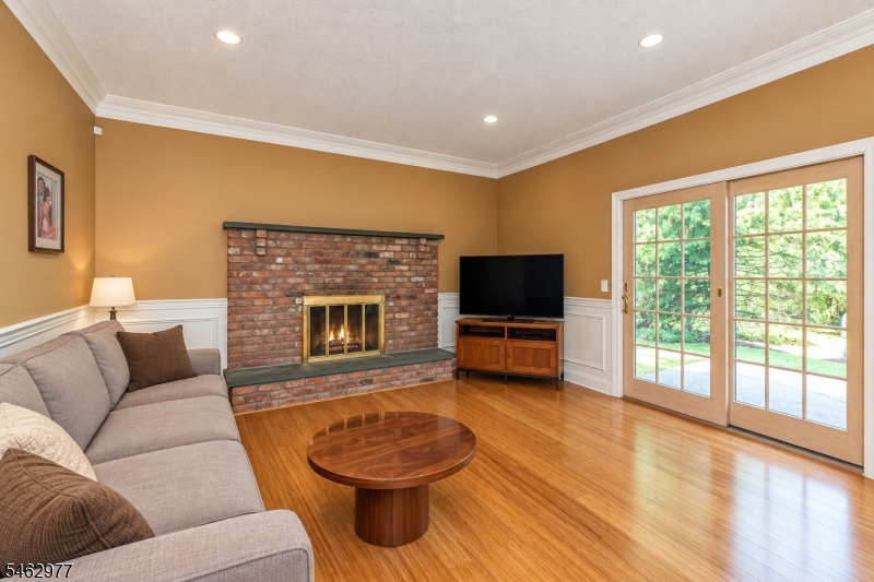 2 Rochambeau Rd