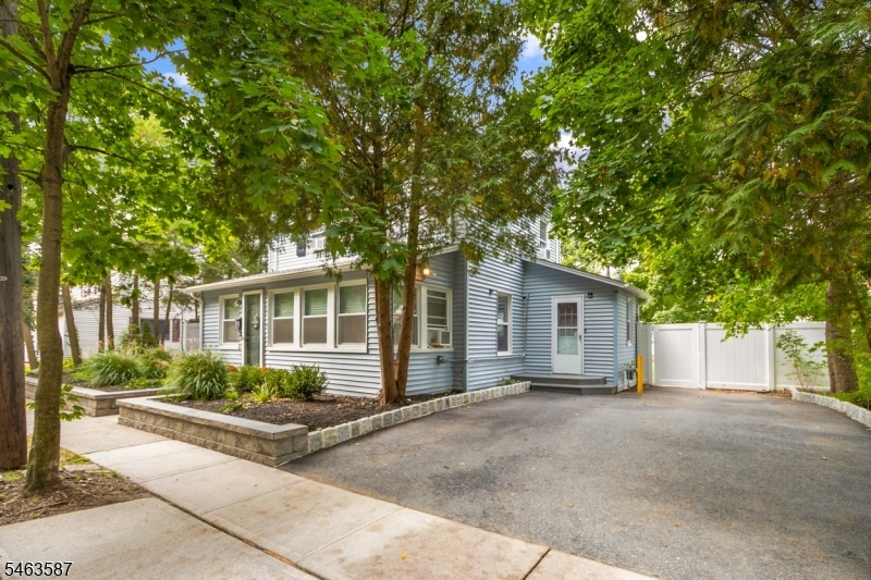 124 Jefferson St