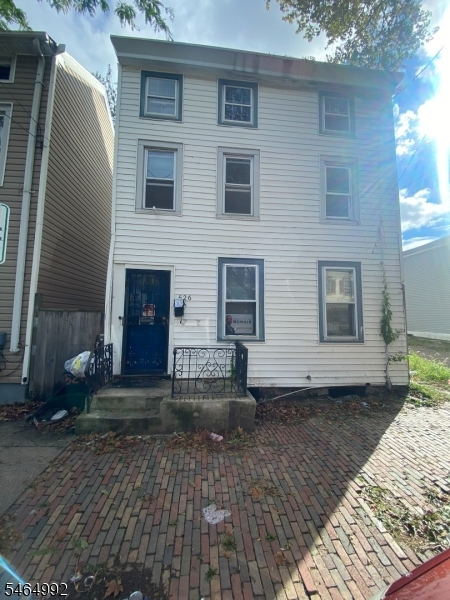 526 Lamberton St