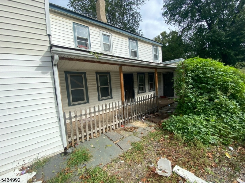 526 Lamberton St