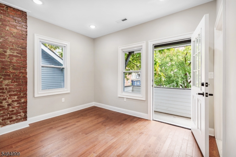 57 Glenwood Ave