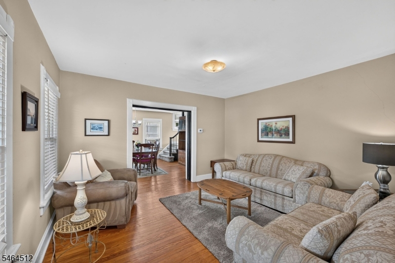 325 Dorn Ave