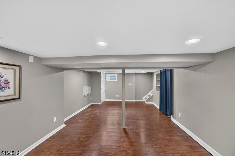325 Dorn Ave