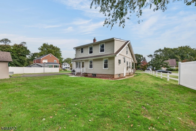 325 Dorn Ave