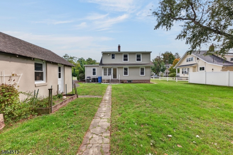 325 Dorn Ave