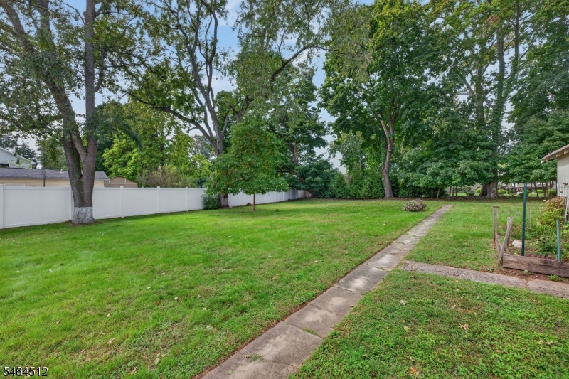 325 Dorn Ave
