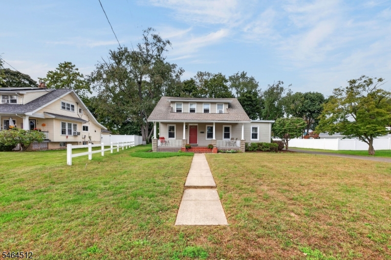 325 Dorn Ave