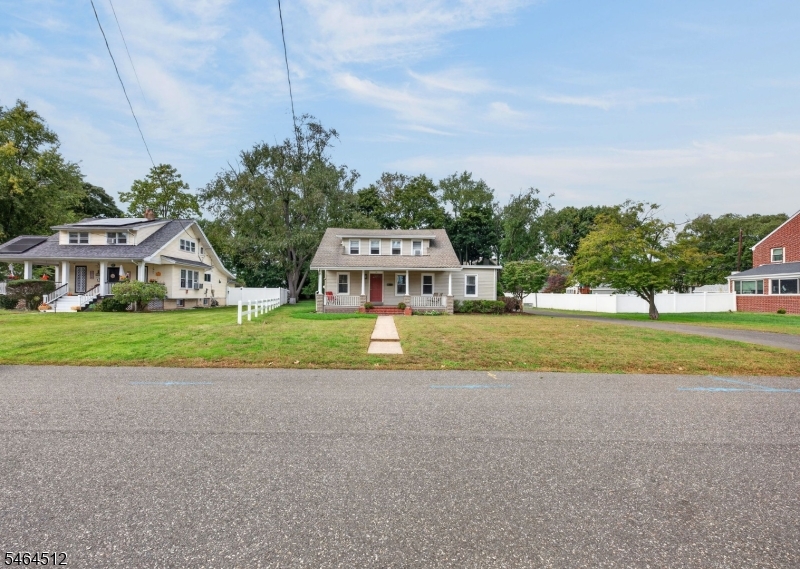 325 Dorn Ave