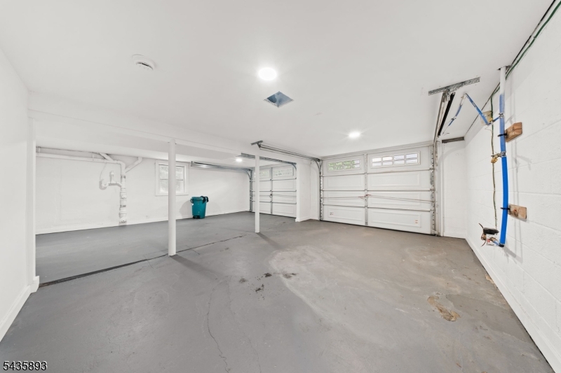 418 East Ave