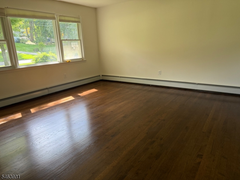 7 Valley View Rd