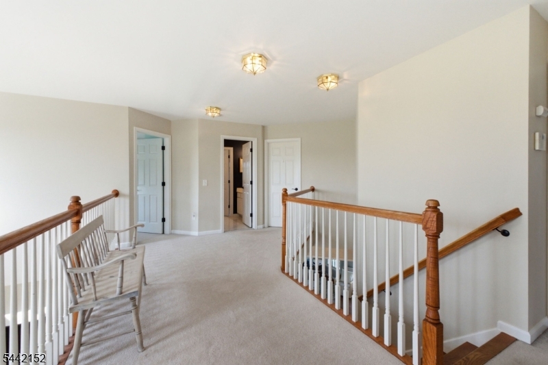 10 Spyglass Hl
