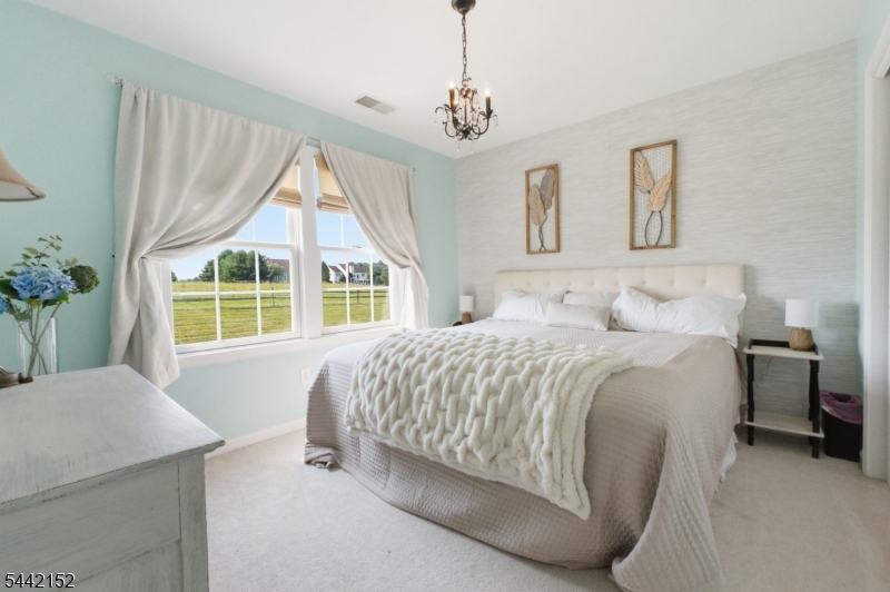10 Spyglass Hl