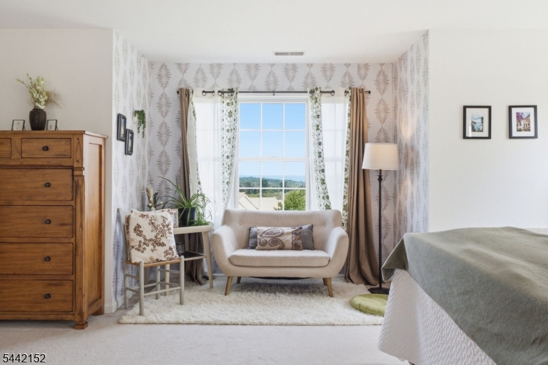 10 Spyglass Hl