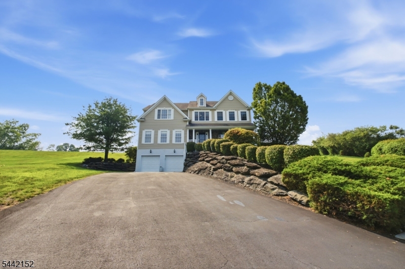 10 Spyglass Hl