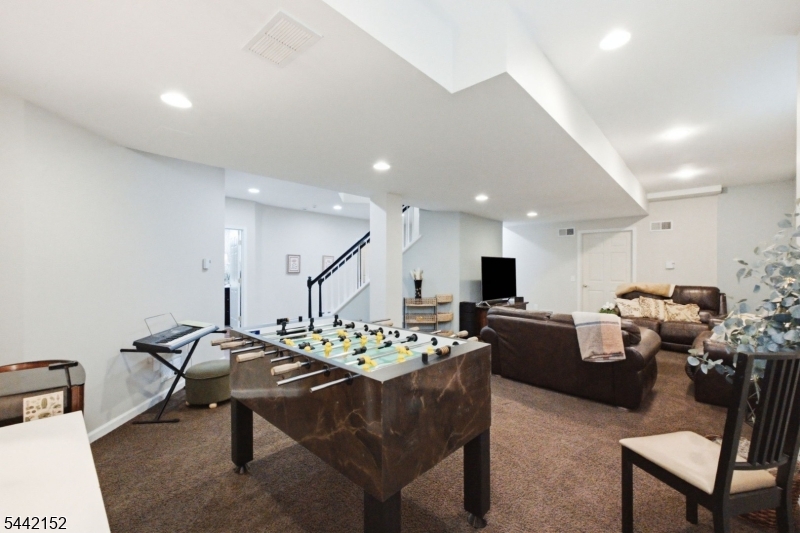 10 Spyglass Hl