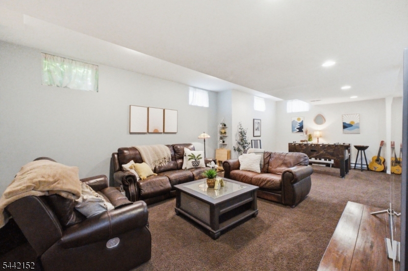 10 Spyglass Hl