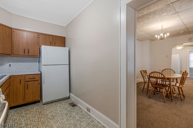 18 Robinson St