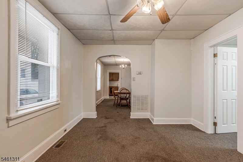 18 Robinson St